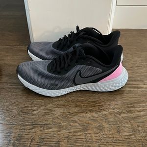 Women’s Nike Revolution sneakers